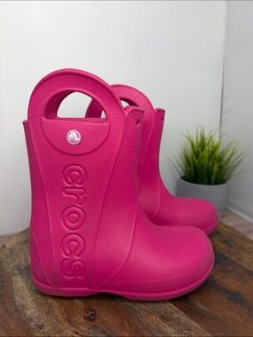 CROC  Handle It Rain Boot - Pink Crush - Size: 13